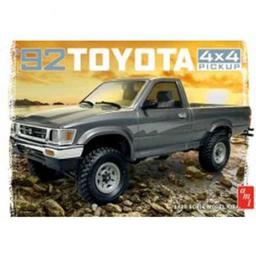 Click here to learn more about the AMT 1/20 1992 Toyota 4x4 Pick-Up.
