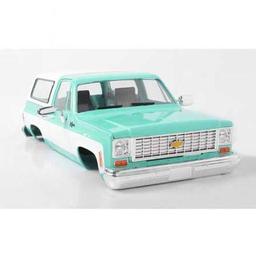 Click here to learn more about the RC4WD Chevrolet Blazer Hard Body Complete Set, Teal.
