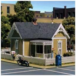 Click here to learn more about the Woodland Scenics HO KIT DPM Victorian Cottage.