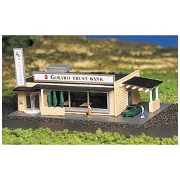 Click here to learn more about the Bachmann Industries N Built-Up Drive-Up Bank.