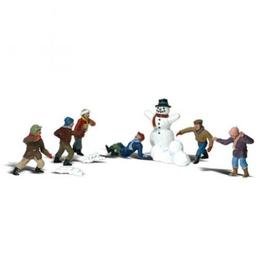 Click here to learn more about the Woodland Scenics N Snowball Fight.