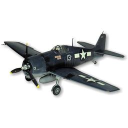 Click here to learn more about the Guillow Grumman F6F3 Hellcat.