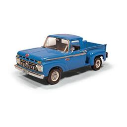 Click here to learn more about the Moebius Models 1/25 Ford F-100 Flareside Pickup.