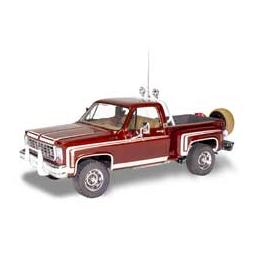 Click here to learn more about the Revell Monogram 1/24 76 Chevy Sport Stepside Pickup 4X4.