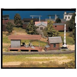 Click here to learn more about the Bachmann Industries O Snap KIT Loading Platform w/Crossing Shanty.