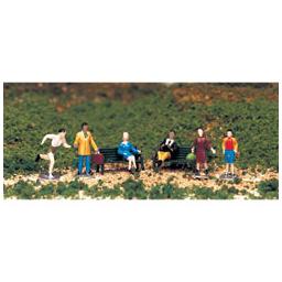 Click here to learn more about the Bachmann Industries HO People At Leisure.