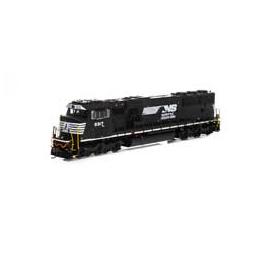 Click here to learn more about the Athearn HO SD60E, NS #6917.