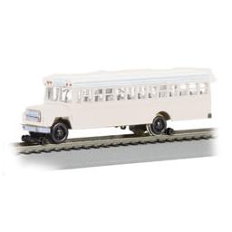 Click here to learn more about the Bachmann Industries HO Bus w/Highrailers, White.