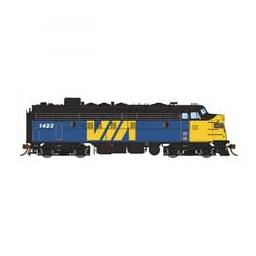 Click here to learn more about the Rapido Trains Inc. HO FP7 w/DCC & Sound, VIA #1403.