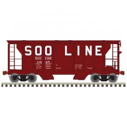 Click here to learn more about the Atlas Model Railroad HO Trainman PS-2 Covered Hopper, SOO #6863.