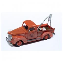 Click here to learn more about the Classic Metal Works HO 1941-1946 Chevy Tow Truck, Phillips 66.