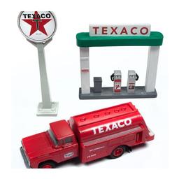 Click here to learn more about the Classic Metal Works HO 1960 Ford Tank Truck/Gas Sign & Pump, TEXACO.