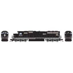 Click here to learn more about the Athearn N SD70, IC/White Stripe #1015.