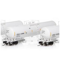 Click here to learn more about the Athearn N 30,000 Gallon Ethanol Tank, UTLX/White #3 (3).