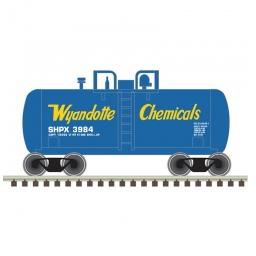 Click here to learn more about the Atlas Model Railroad N Trainman Beer Can Tank, Wyandotte/SHPX #3992.