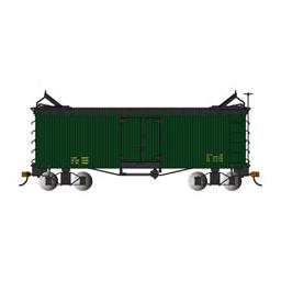 Click here to learn more about the Bachmann Industries On30 Spectrum Reefer, Green w/Black Roof & Ends.